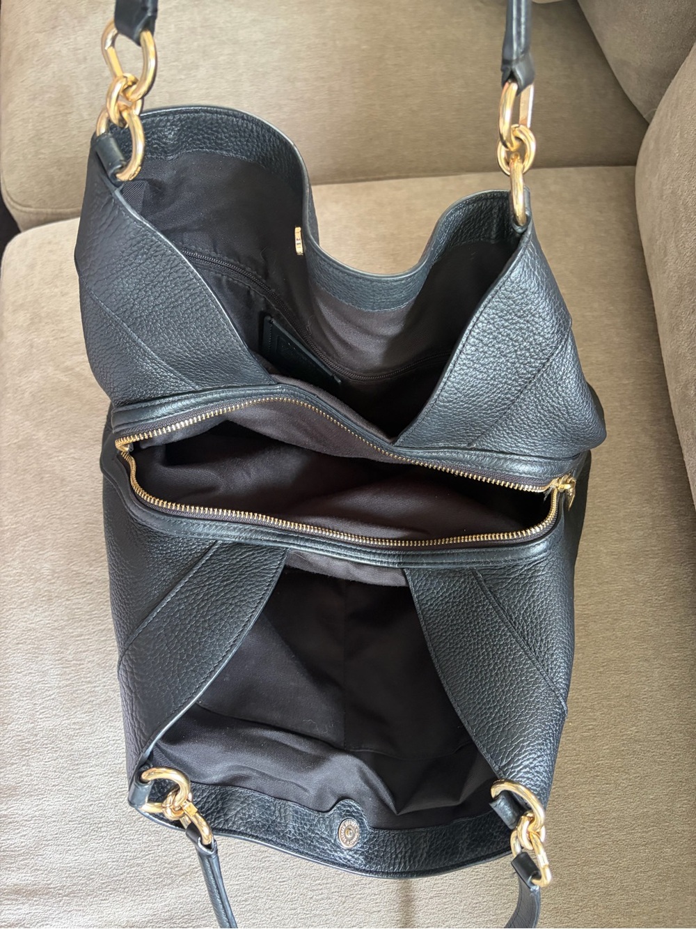 Coach Lexy Black Leather Shoulder Bag with Gold Hardware - Picture 6 of 16